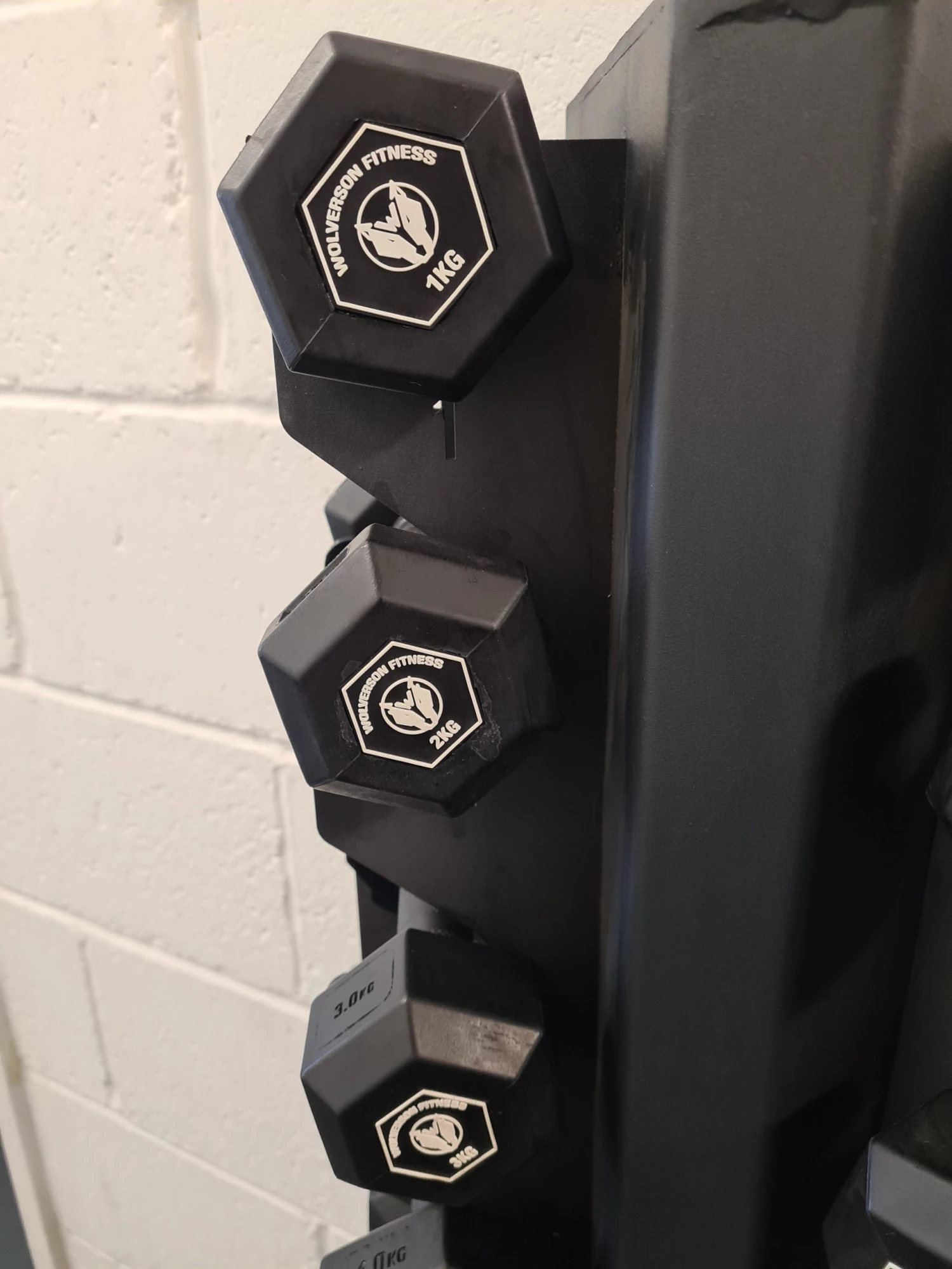 Wolverson Fitness New Gear Wolverson Rubber HEX Dumbbell 1kg-10kg Pair Set With Rack 5 Wolverson Fitness New Gear Wolverson Rubber HEX Dumbbell 1kg-10kg Pair Set With Rack